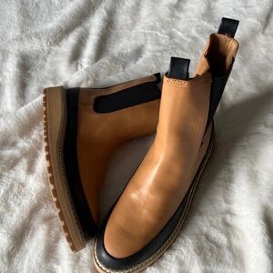 Elegant Tan Leather Ankle Boots